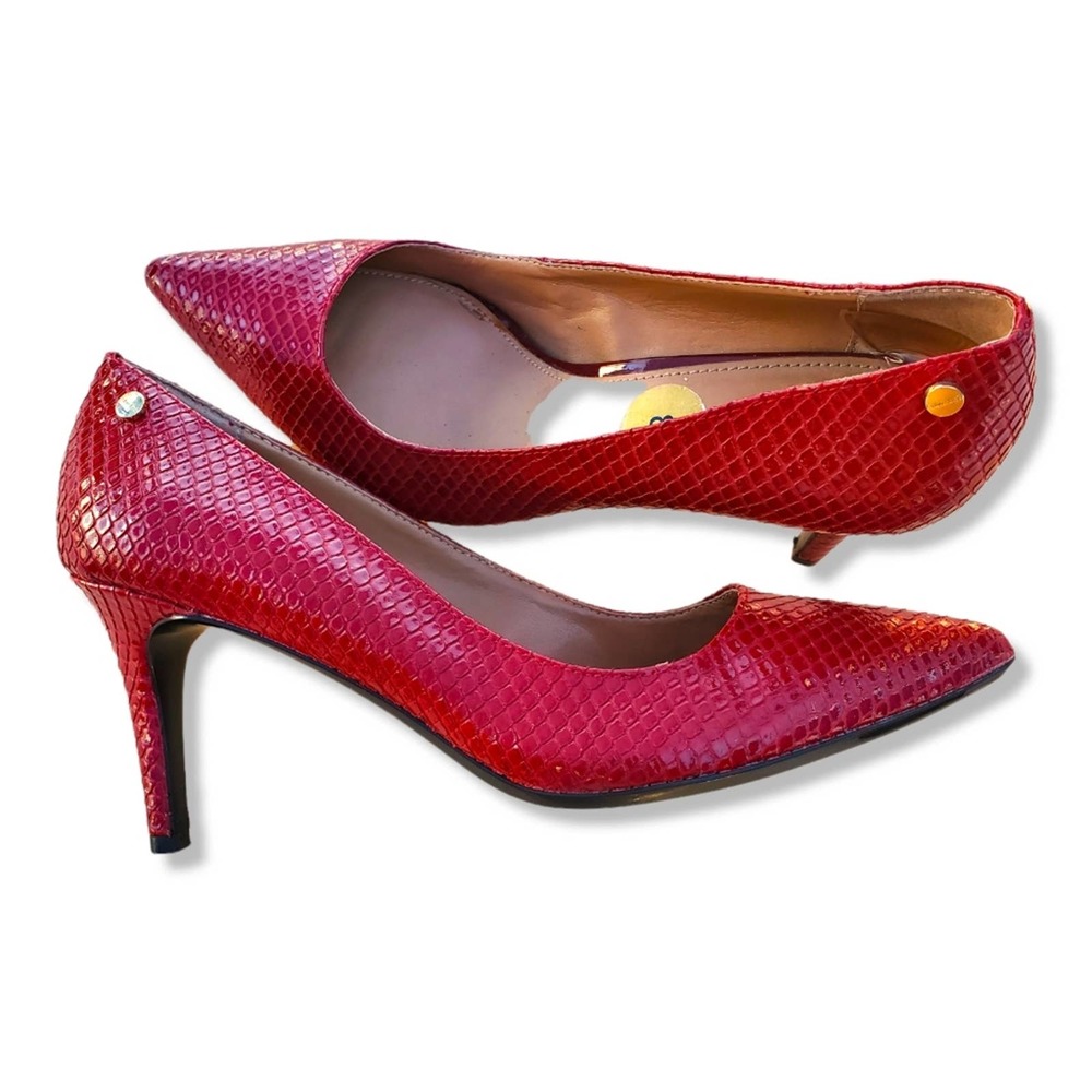 Calvin Klein GAYLE Pointed Toe Snake Print High Heel Pumps Red Size 8